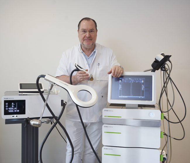 raf met alle apparten Raf Verwasch met de shockwave- en EMTT-apparatuur